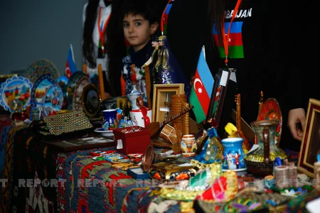 Azərbaycan Tbilisidə xeyriyyə yarmarkasında iştirak edir