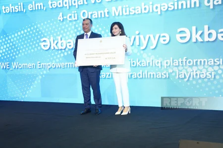 Azərbaycanda innovativ və  ixracyönümlüyü ilə seçilən 14 sahibkar mükafatlandırılıb
