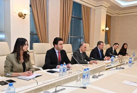 MM-in komitə sədri Rusiya XİN başçısının müavini ilə əməkdaşlıq məsələlərini müzakirə edib
