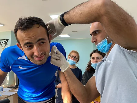 Çexiyalı mütəxəssis azərbaycanlı futbol hakimlərindən laktat testi götürüb