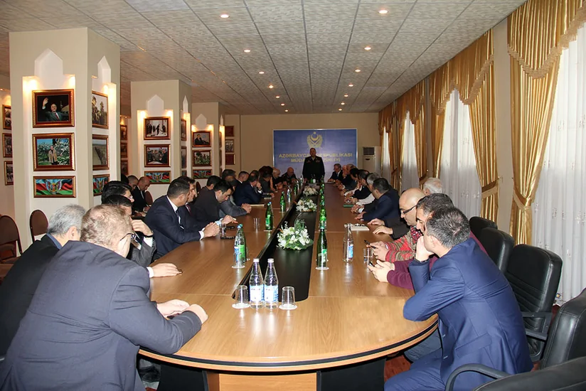 Deputy defence minister meets with mass media representatives