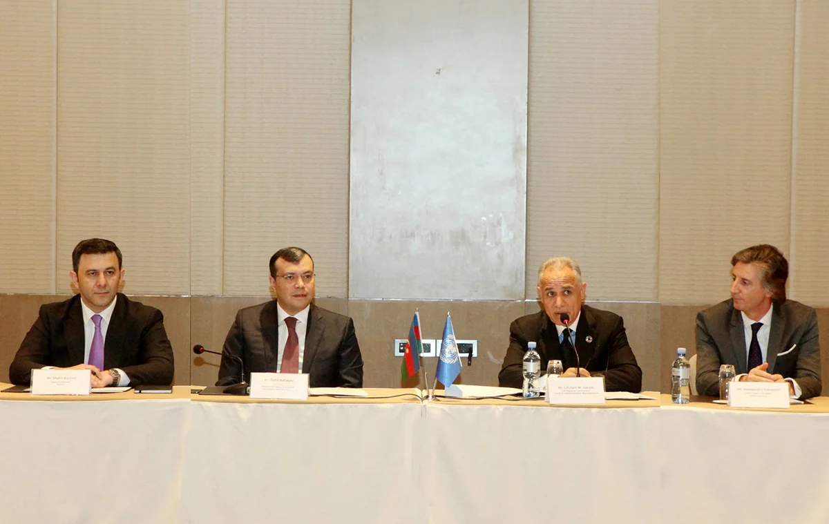 Yeni nazir 30 beynəlxalq təşkilatın nümayəndəsi ilə görüşüb