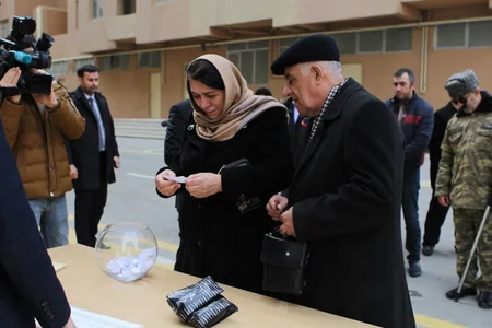 Bir qrup şəhid ailəsi və Qarabağ müharibəsi əlili mənzillə təmin edilib
