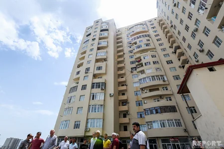 Bakıda MTK xidmətindən narazı olan bina sakinləri etiraz ediblər - FOTO