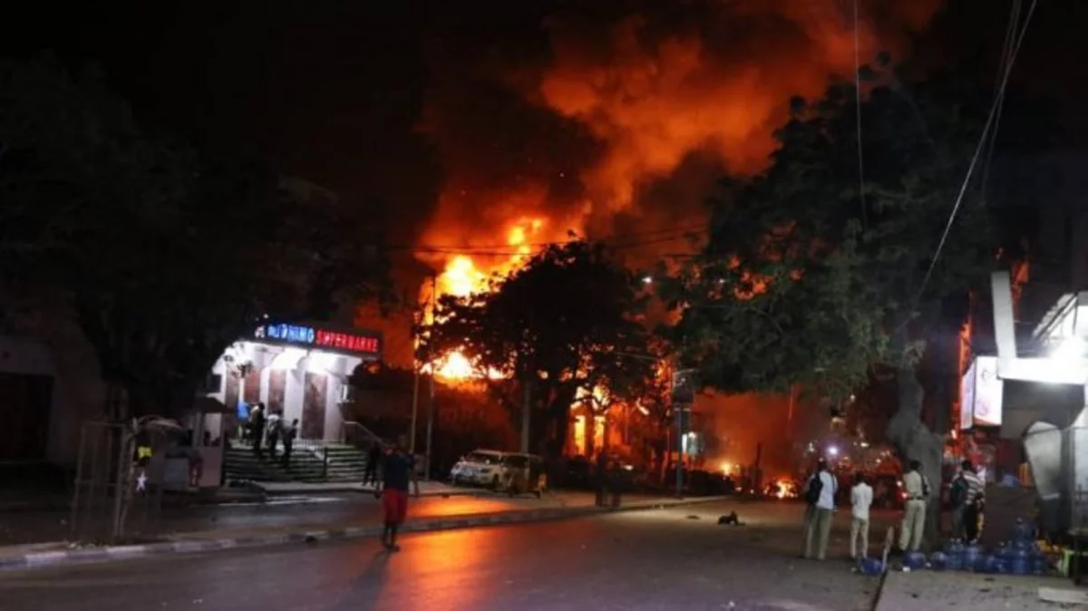 Somalidə törədilən terror aktında ölənlərin sayı 29 nəfərə çatıb, 80 yaralı var - YENİLƏNİB