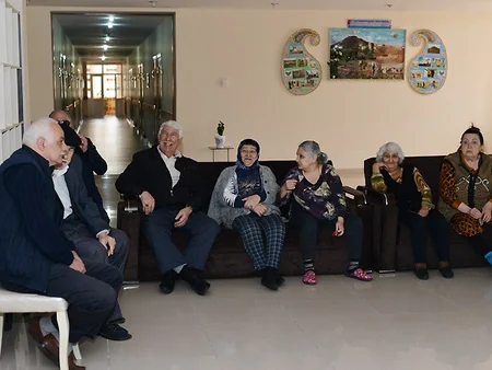 Azərbaycan millisinin üzvləri müharibə əlilləri pansionatında olublar