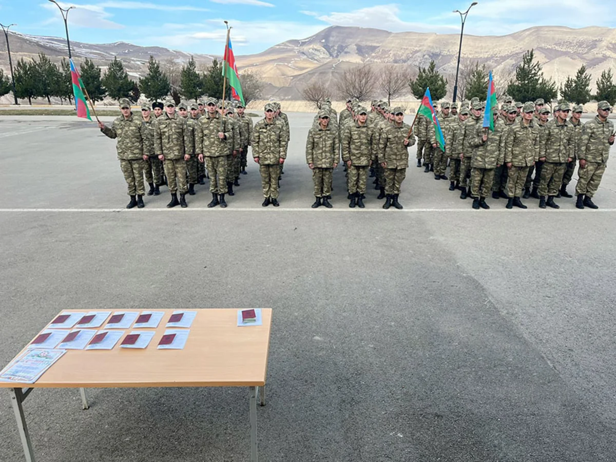 Müddətli həqiqi hərbi xidmət müddəti başa çatmış hərbi qulluqçular tərxis olunur