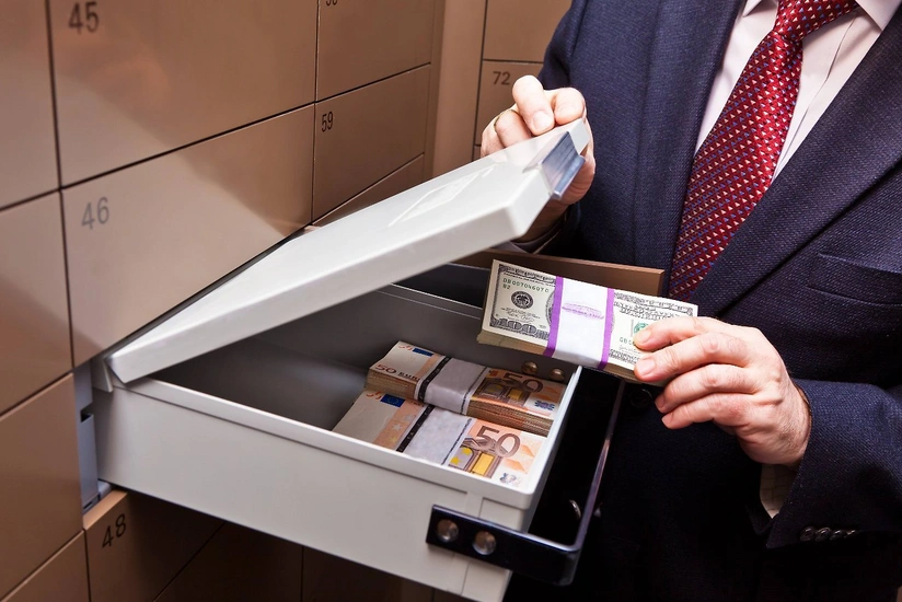 Azərbaycan banklarına əmanət qoyuluşu azalıb