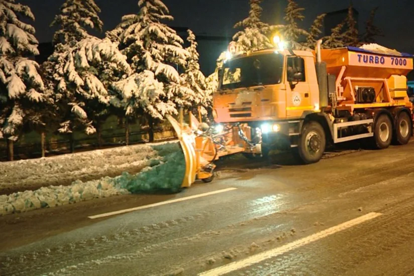 “Azəravtoyol”: Hazırlıqsız sürücülərin yollara çıxması məsləhət görülmür - VİDEO