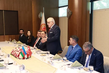 Komitə sədri: Türkiyə-Azərbaycan əlaqələri bütün dünyada həmrəyliyin nümunəsi kimi qəbul edilir