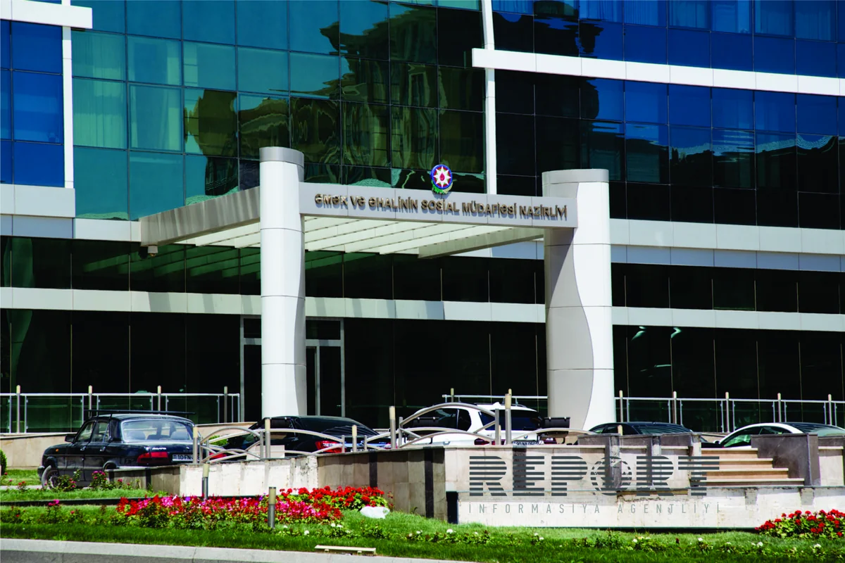 Azərbaycanda nazirlik bir ilə 4 838 nəfəri işlə təmin edib