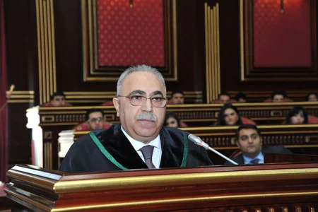 Ali Məhkəmənin növbəti plenumu keçirilib