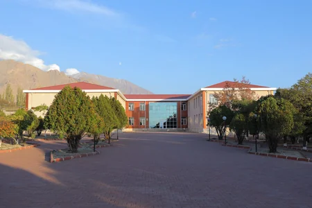 Ordubadda Azadkənd tam orta məktəbi istifadəyə verilib