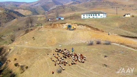 Yardımlıda 24 km uzunluğu olan avtomobil yolunun əsaslı təmirinə başlanılıb