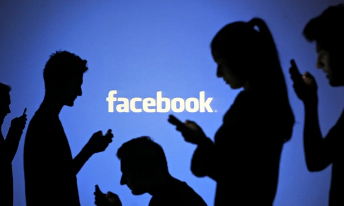 Facebook расширил список запрещенных к размещению материалов