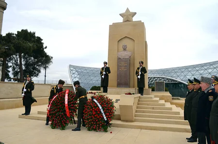 Həzi Aslanovun 114 illiyi qeyd olunub