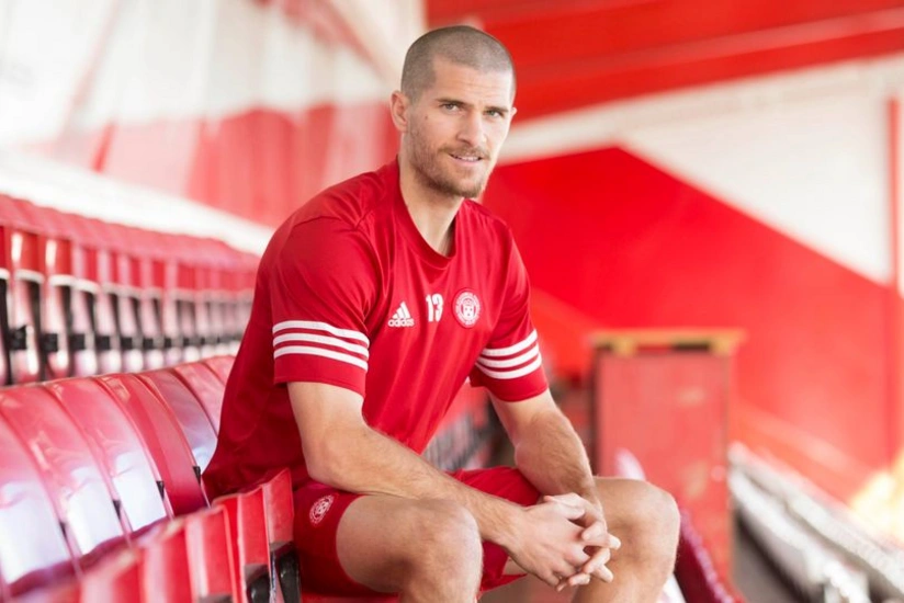 Millimizin rəqibində koronavirus: Futbolçu heyətdən çıxarıldı