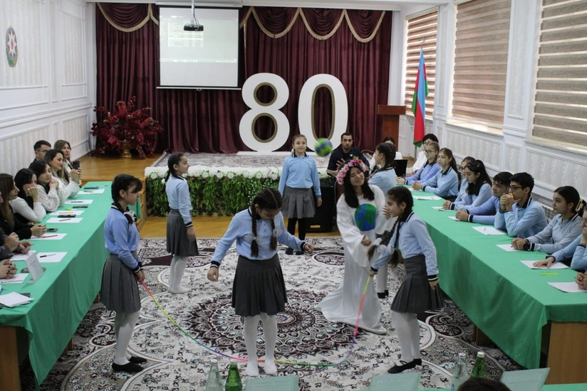 Şagirdlər üçün COP29-Azərbaycan Qlobal İqlim Dəyişmələrinə Yox Deyir! elmi-praktik seminarı keçirilib