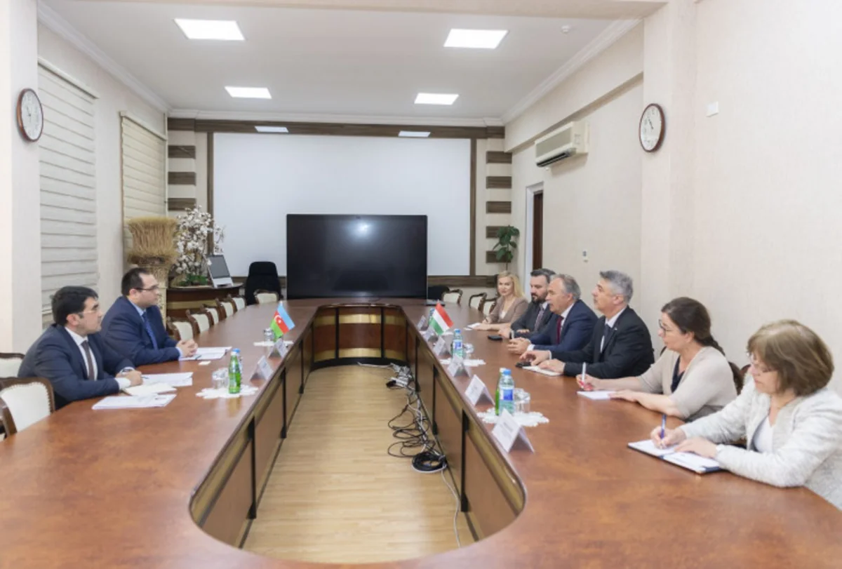 Министр: Венгерские предприниматели готовы инвестировать в Азербайджан