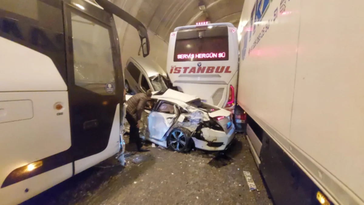 Türkiyədə tuneldə zəncirvari qəza olub, yaralananlar var