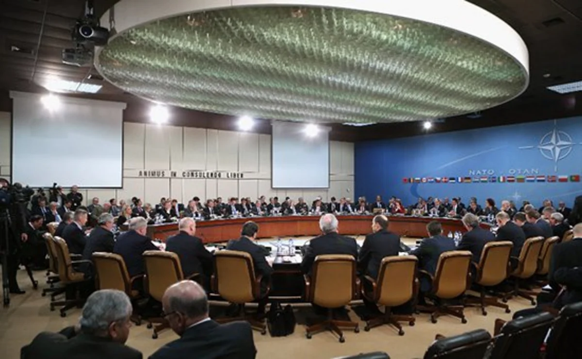 Brüsseldə NATO ölkələri müdafiə nazirlərinin görüşü keçiriləcək