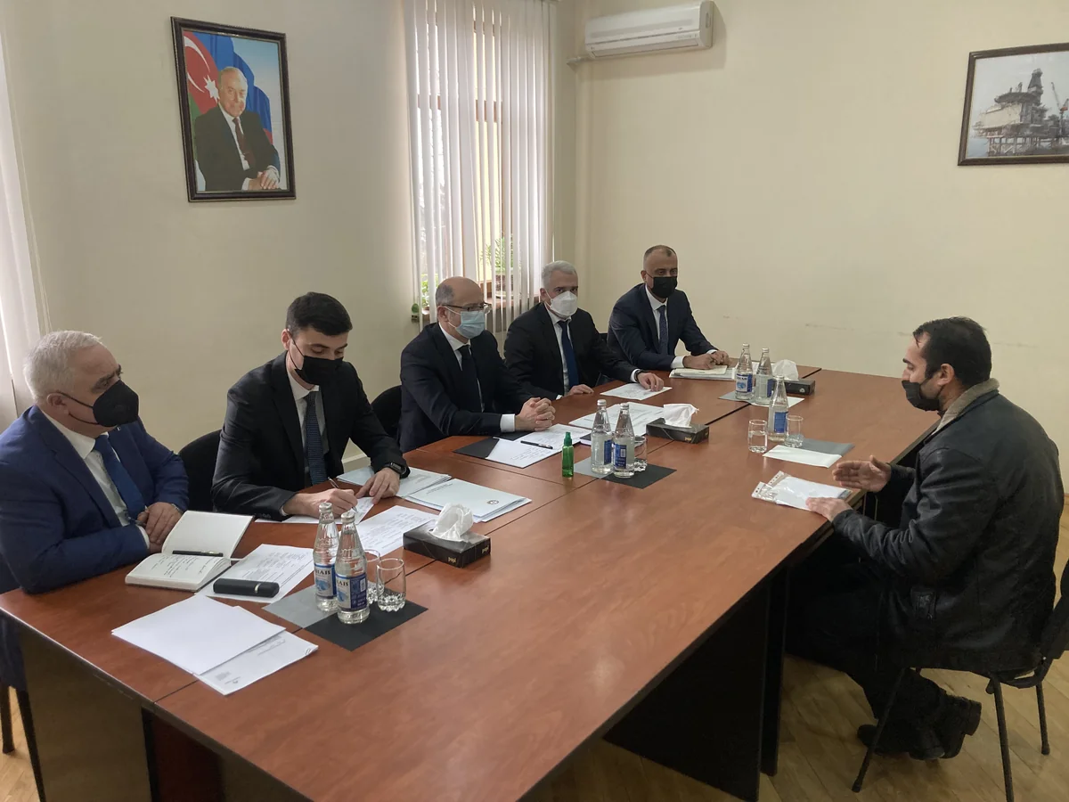 Energetika naziri Şirvanda vətəndaşları qəbul edib