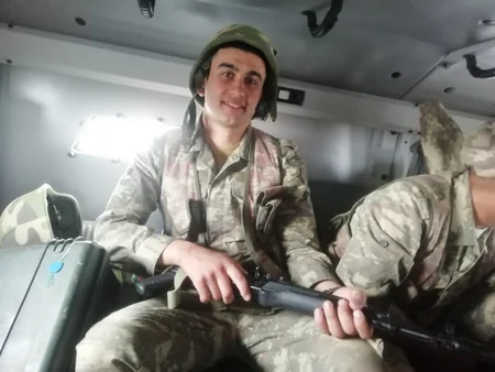 “Azəriqaz”ın baş direktoru şəhid ailələrinə baş çəkib