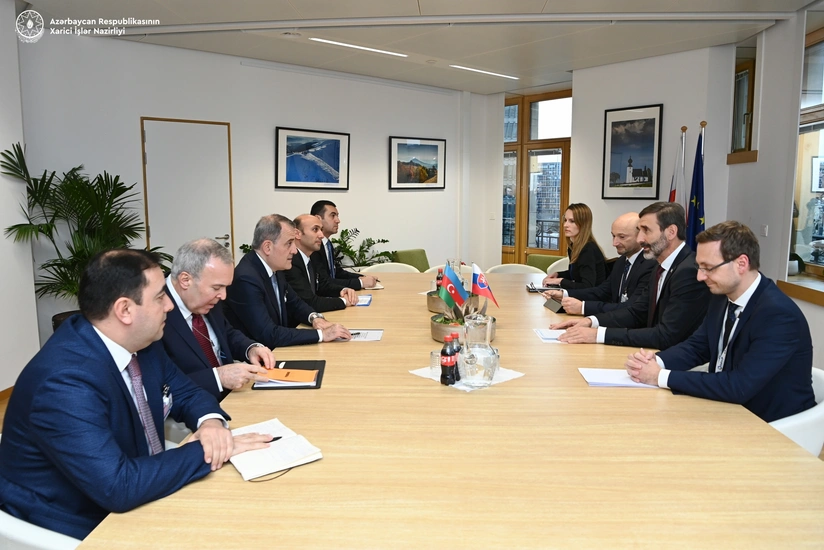 Azerbaijan, Slovakia hail bilateral relations
