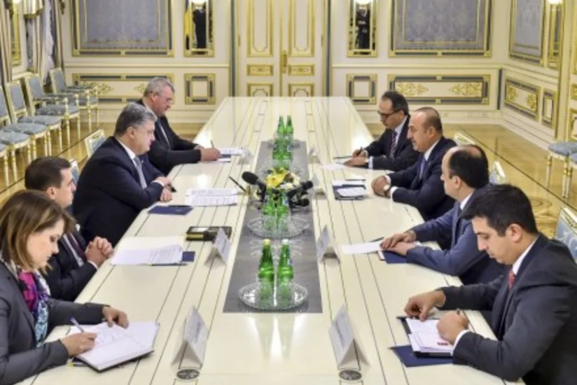 Ukrayna prezidenti Türkiyənin XİN rəhbəri ilə görüşüb