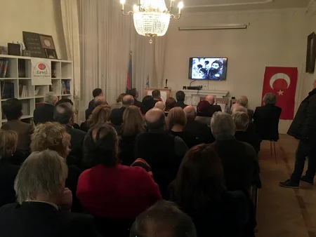 Berlində Xocalı soyqırımının 26-cı ildönümü ilə bağlı anım tədbiri keçirilib