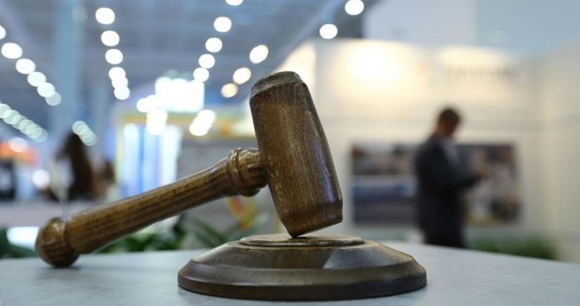 Azərbaycanda vergi ödəyicilərinin əmlakları hərraca çıxarılacaq
