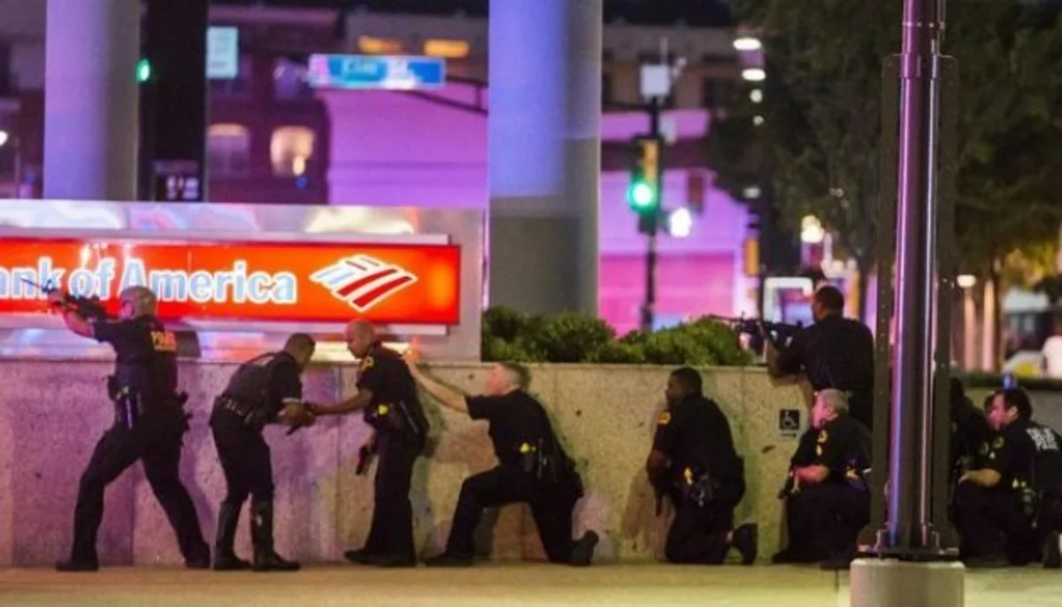 Five policemen killed at protest march in Dallas - VIDEO - UPDATED