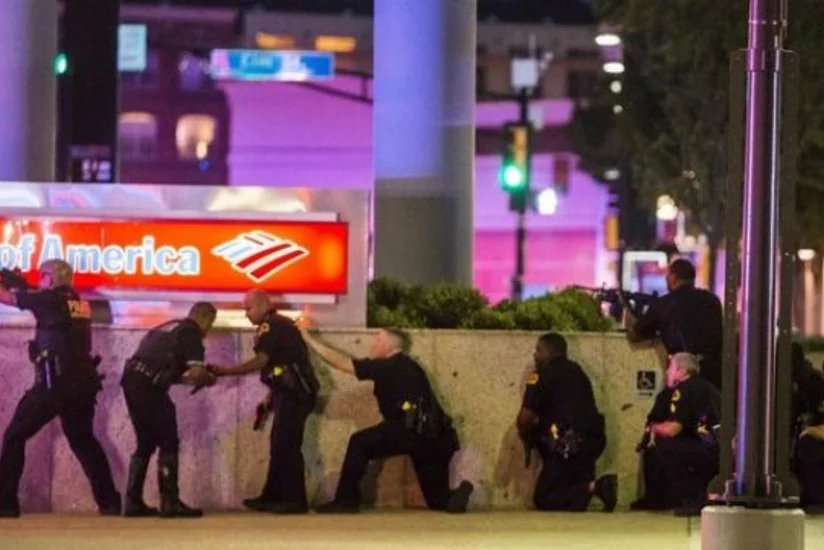 Five policemen killed at protest march in Dallas - VIDEO - UPDATED