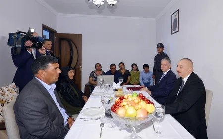 Prezident İlham Əliyev yenidən qurulan Cocuq Mərcanlı kəndinə səfərə gedib
