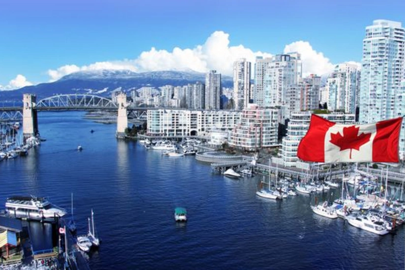 Canada opens its borders to foreigners