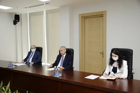 YAP Mərkəzi Aparatında Çinin ölkəmizdəki səfiri ilə görüş keçirilib