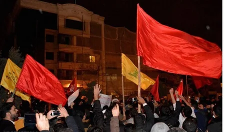 Səudiyyə Ərəbistanının Məşhəddəki konsulluğu yandırılıb - FOTO