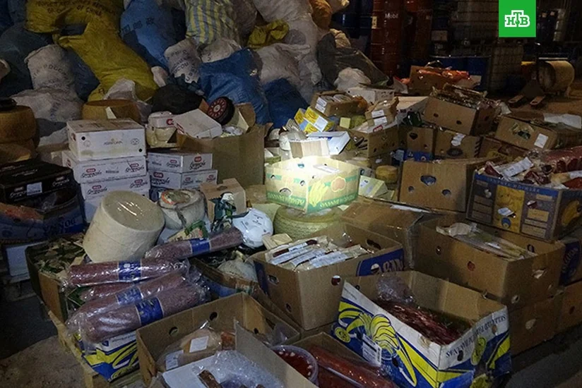 В Москве нашли и сожгли 5,5 тонны санкционных сыра и колбасы