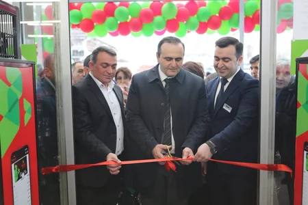 Bakıda “RAHAT” supermarketlər şəbəkəsinin daha bir filialı açıldı - FOTO