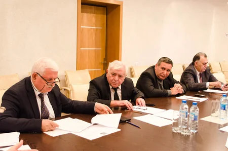 Azərbaycan Mətbuat Şurası 2 KİV-i qara siyahıya salıb, 1 qəzetə xəbərdarlıq edib