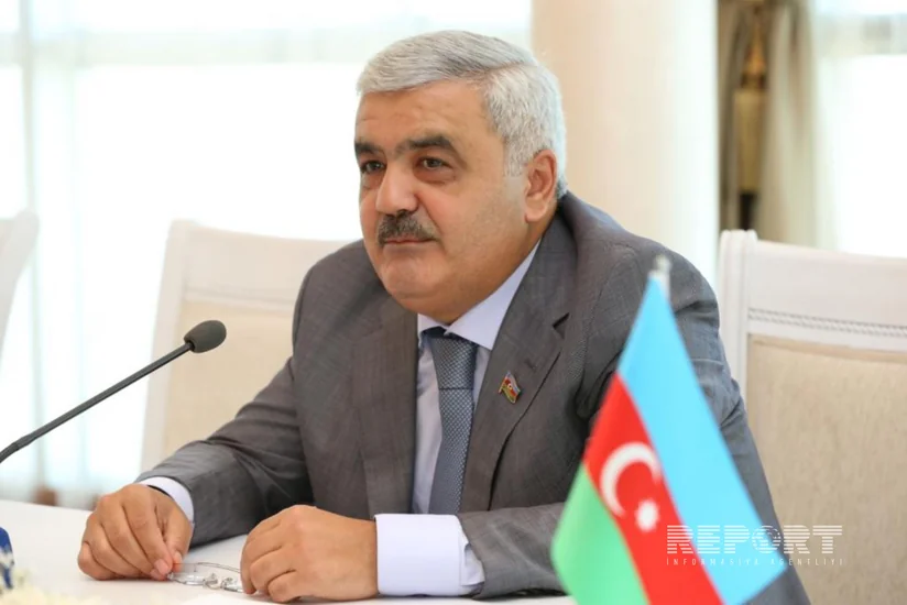 SOCAR President visits deep sea base at 'Guneshli' oil rig