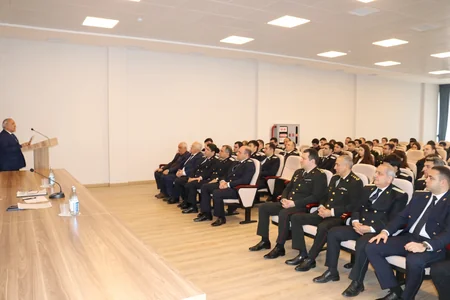 Gəncə Şəhər Prokurorluğunda Heydər Əliyevin 100 illik yubileyinə həsr olunmuş konfrans keçirilib
