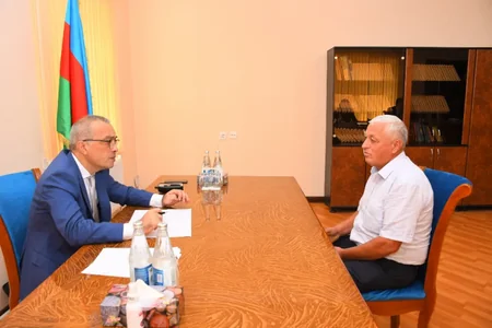 Meliorasiya və Su Təsərrüfatının sədri Ağdaşda vətəndaşları qəbul edib