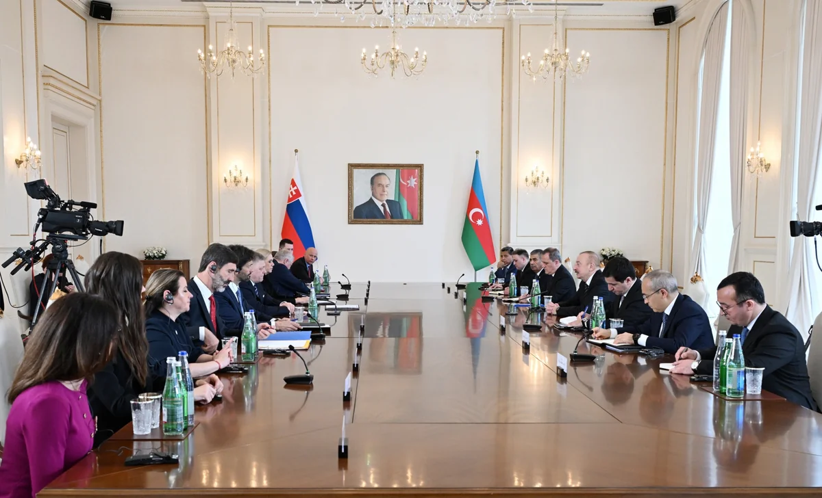 Prezident İlham Əliyevin Slovakiyanın Baş naziri ilə geniş tərkibdə görüşü başa çatıb - YENİLƏNİB-2