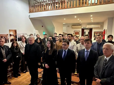 Londonda 20 Yanvar şəhidlərinin xatirəsi anılıb