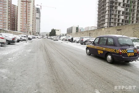 Snowy Baku - PHOTOS