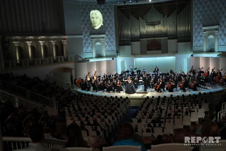 Azerbaijani singer performs in memory of Dmitry Hvorostovsky