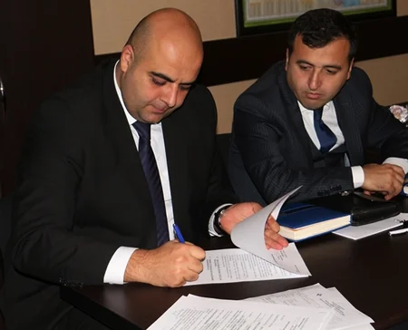 Azərbaycanda bankla müştəri arasında barışıq sazişi imzalanıb