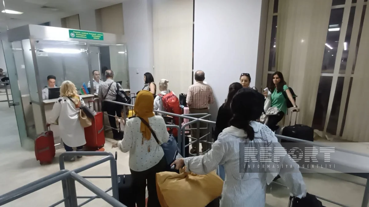 Over 100 foreigners evacuated from Iran to Azerbaijan in half day