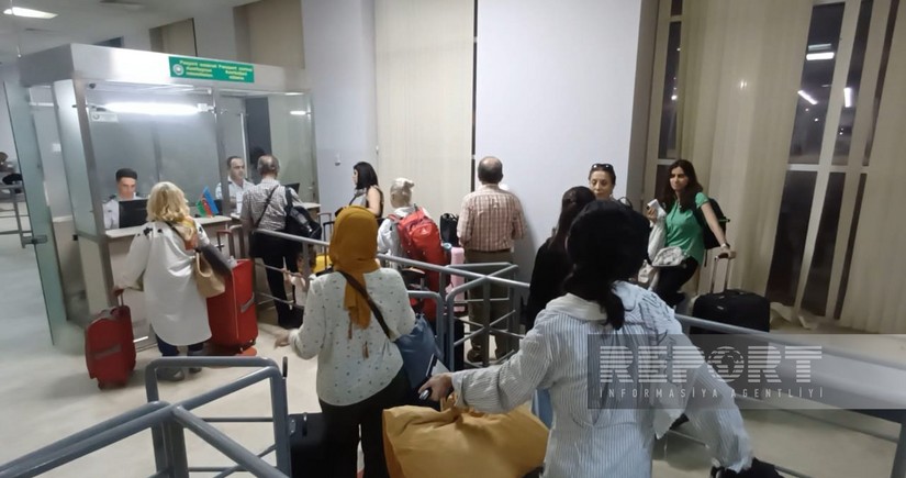 Günün ikinci yarısında İrandan Azərbaycana 100-dən çox əcnəbi təxliyə olunub